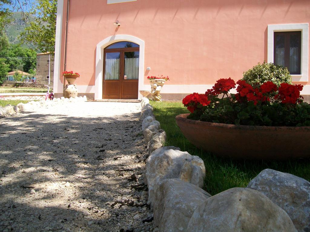 Agriturismo La Palazza Сала-Консилина Экстерьер фото